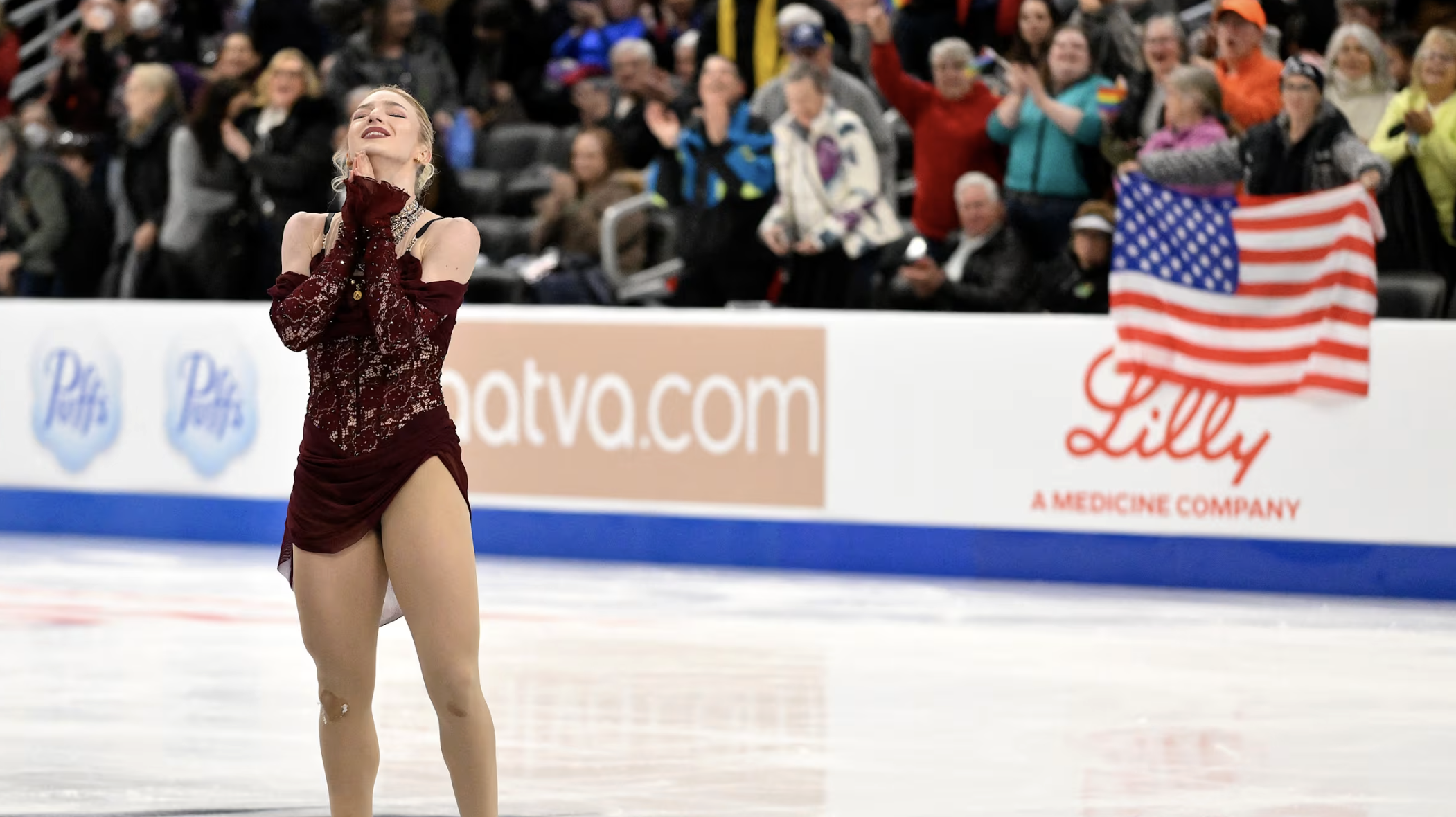 Amber Glenn leads after short program, on cusp of third straight national title at 2026 U.S. Figure Skating Championships