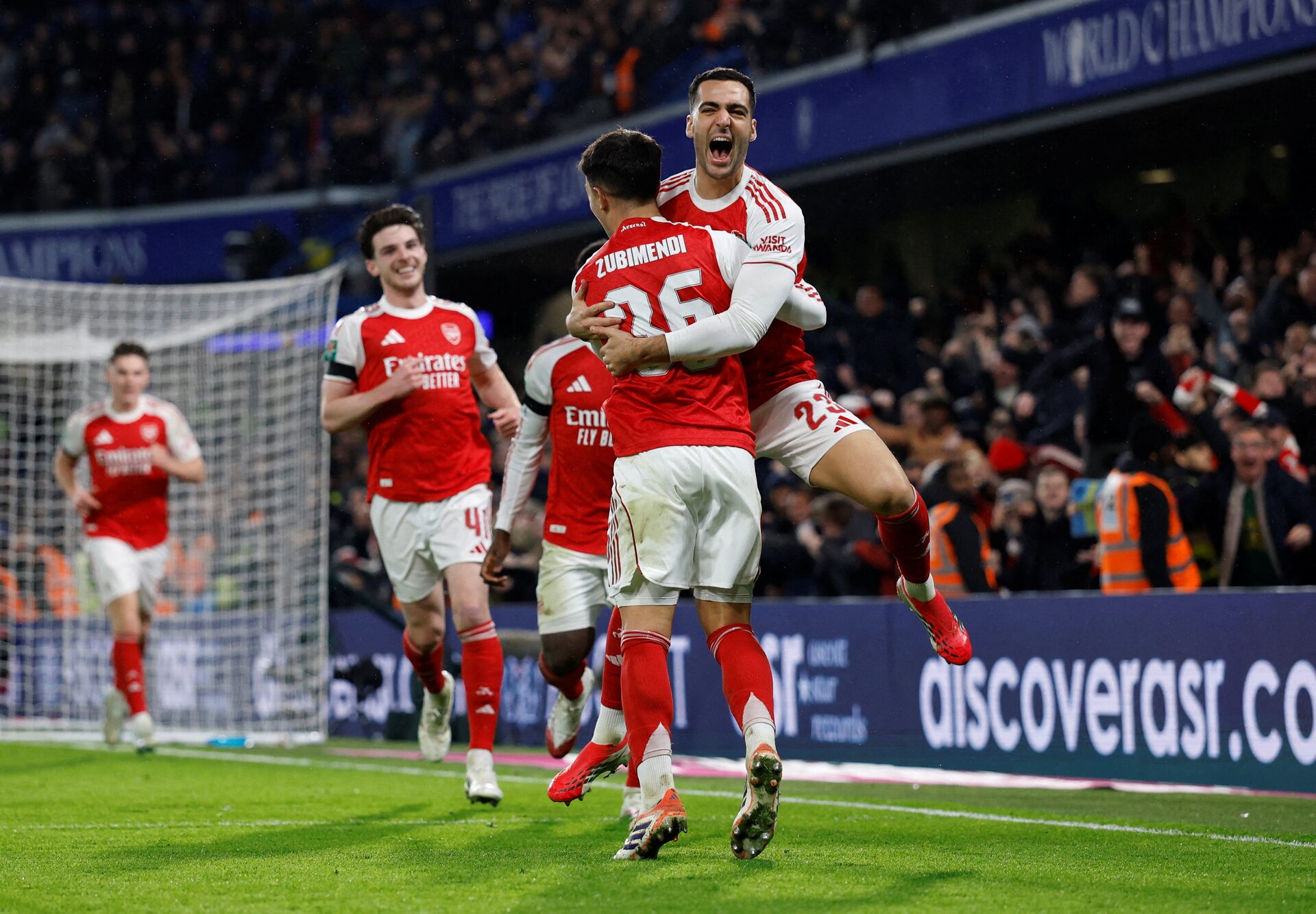 Arsenal gain League Cup semi edge with away win at Chelsea