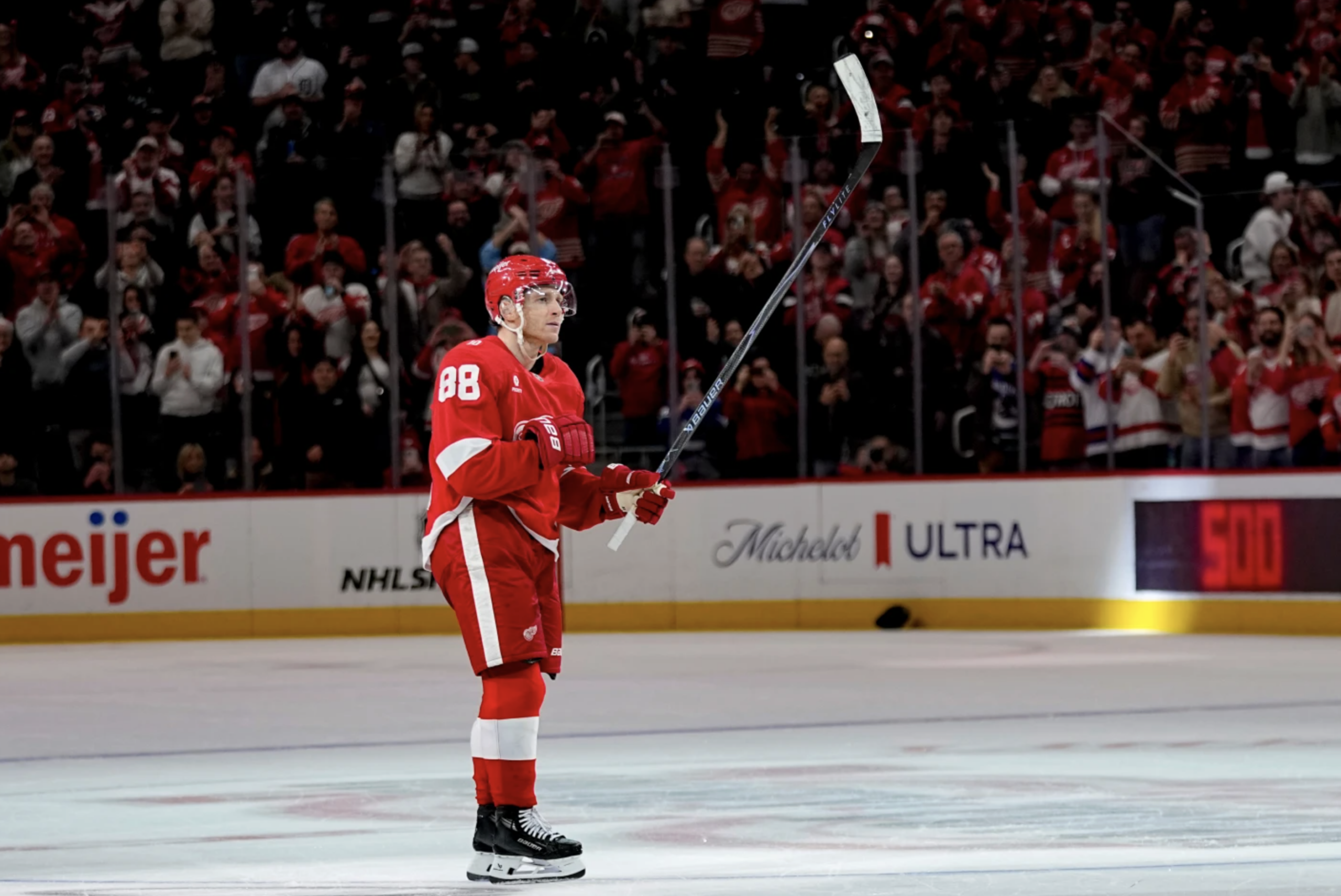 Patrick Kane becomes 50th player in NHL history to reach 500 goals