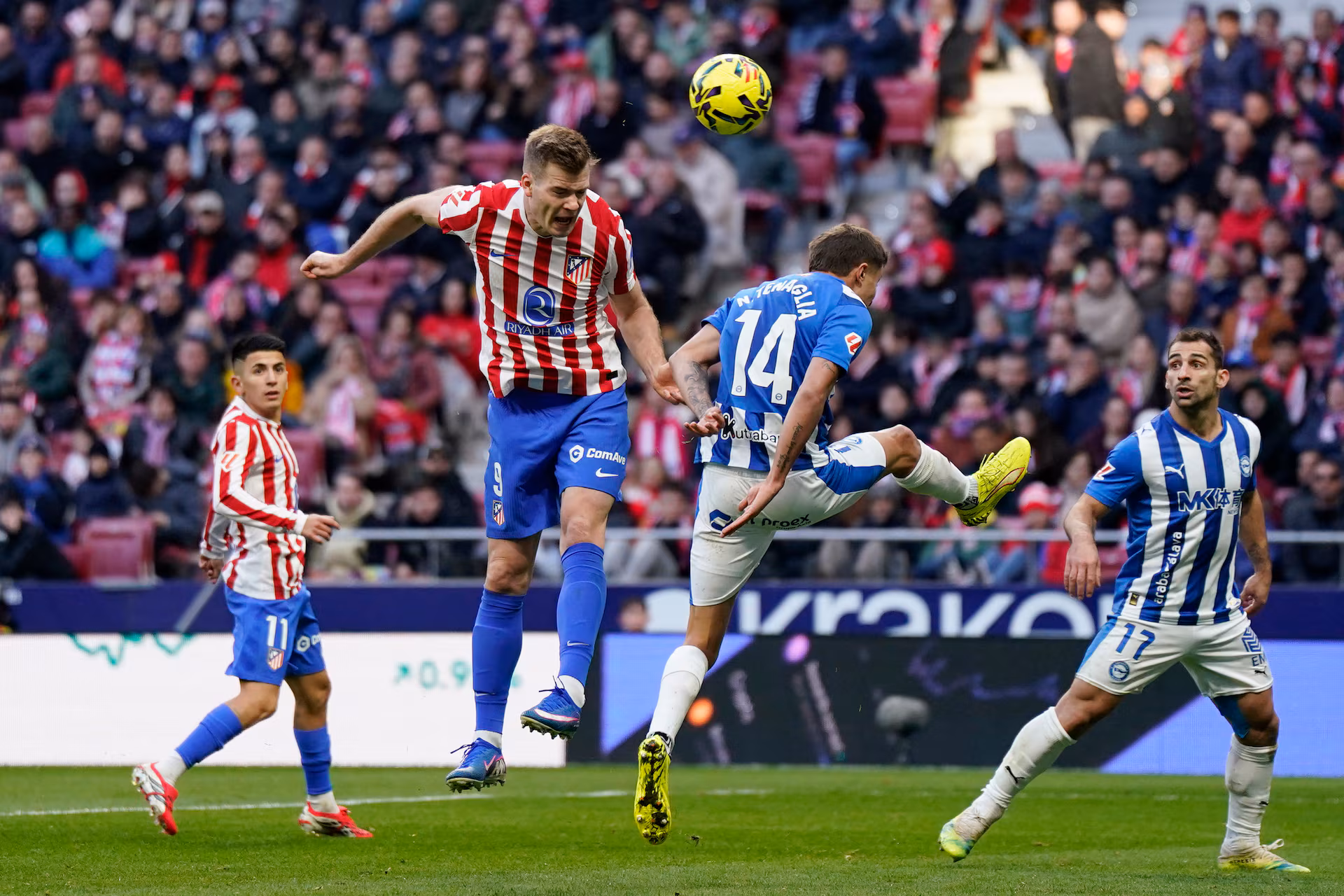 Sorloth header earns Atletico Madrid 1 0 victory against Alaves