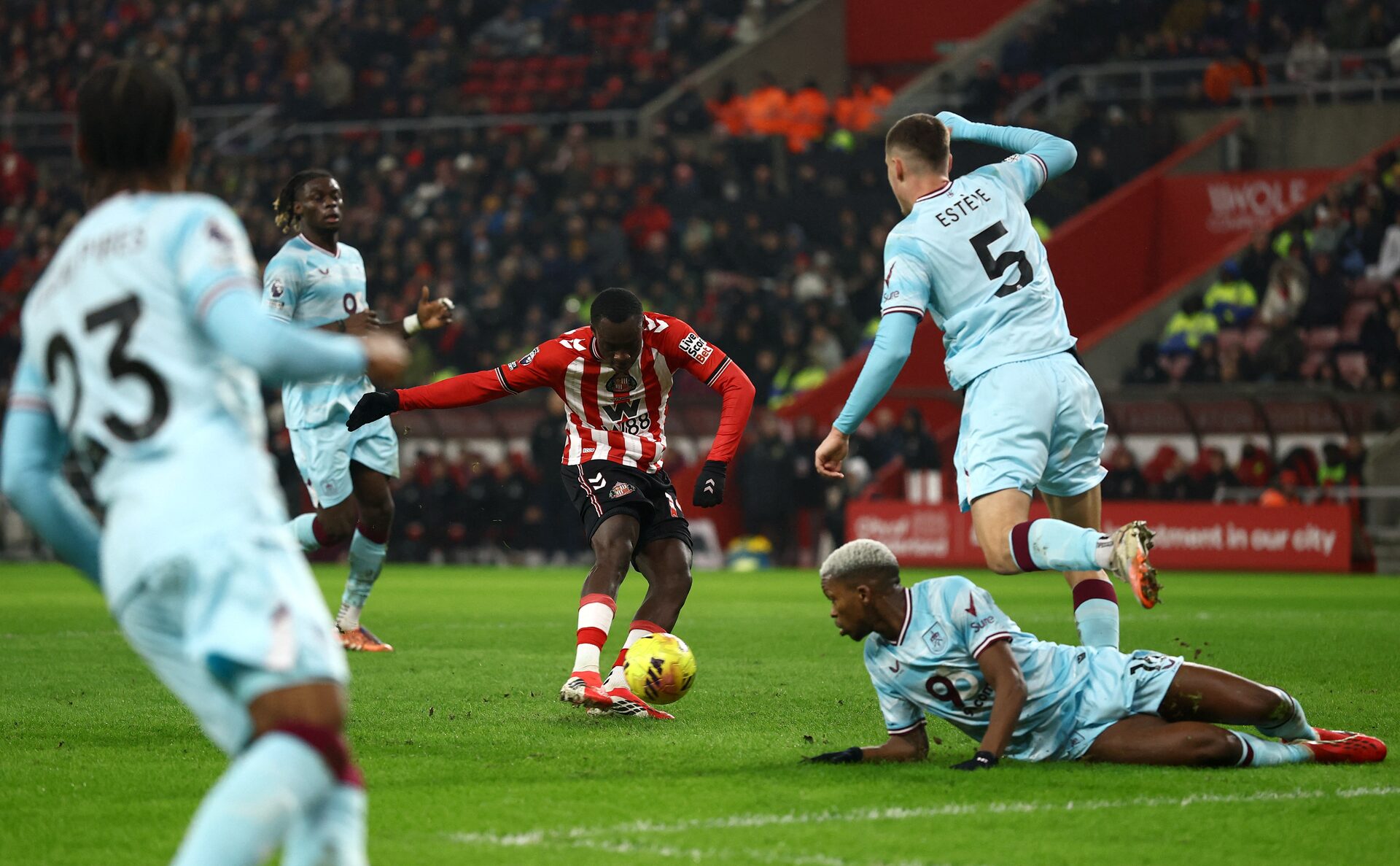Diarra Leads Sunderland to Crucial Home Victory